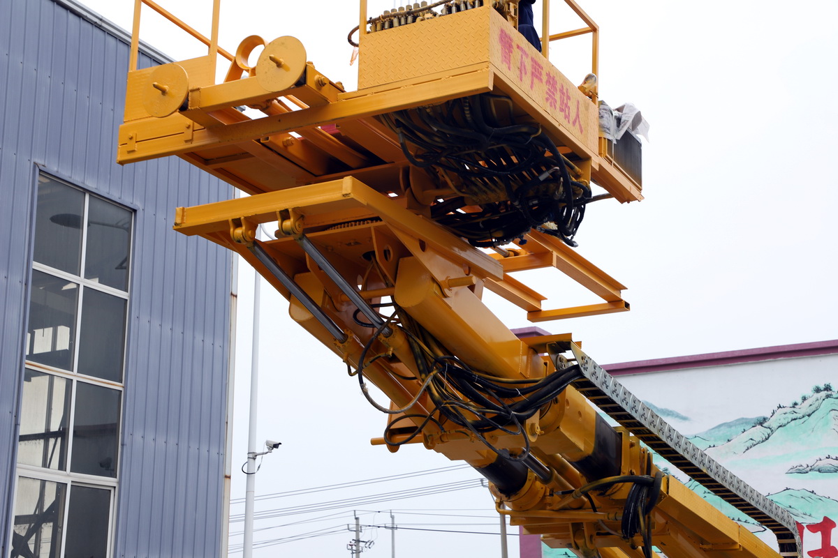 15m錨固鑽(zuan)機