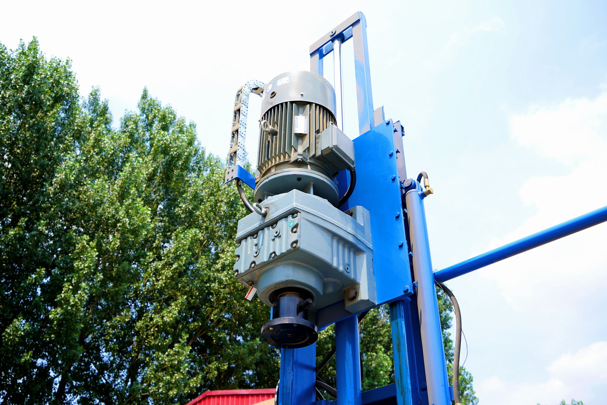 5.5m錨(máo)固鑽機