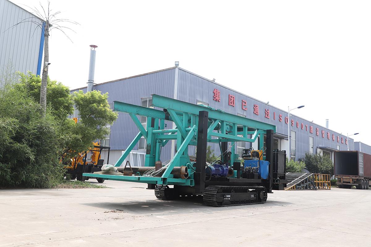 6寸鋼(gāng)履帶反循(xun)環鑽機